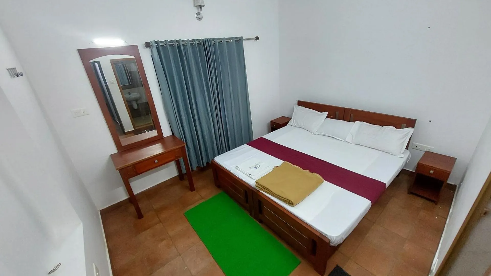 Hotel Celestia Woods Meppādi